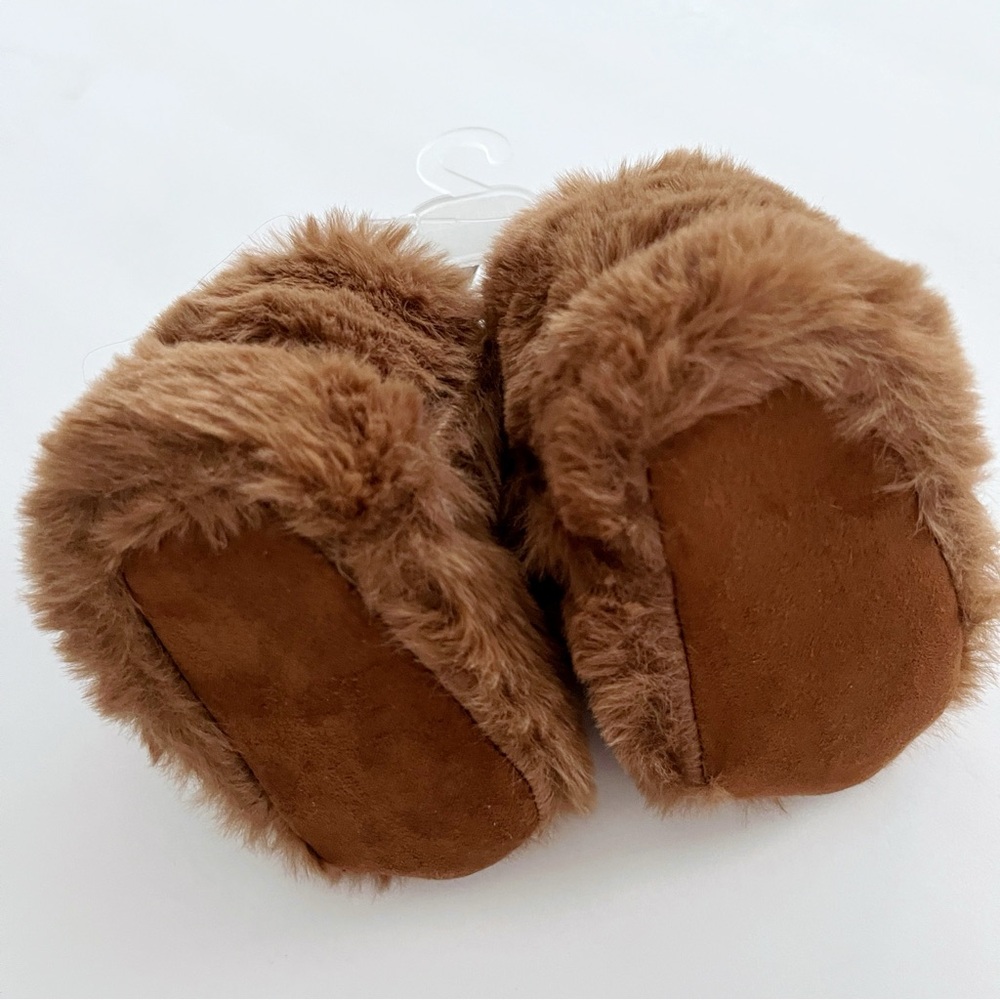 Cozy Brown Newborn Faux Fur Boots - Picture 4 of 6